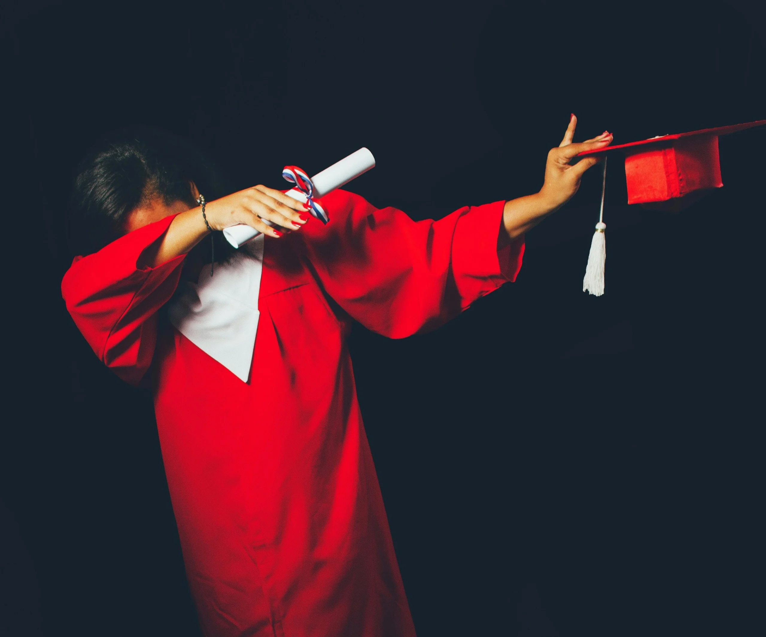 31 College Scholarships for Filipino Undergraduate Students